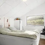 5 Bedroom Cozy In
