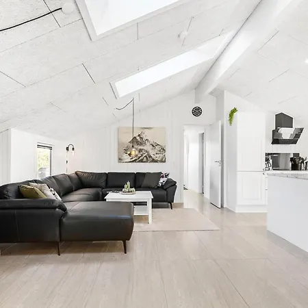 Σπίτι διακοπών 5 Bedroom Cozy In *